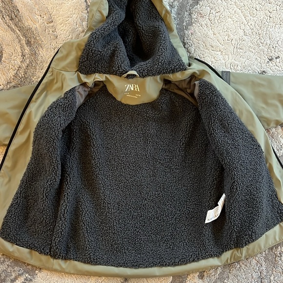 Zara rain jacket size 6 - Picture 6 of 7